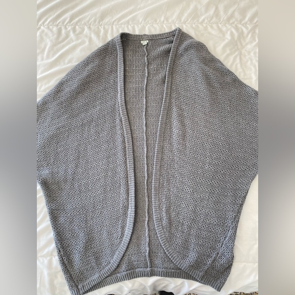 Aerie oversized cocoon sweater. - Picture 2 of 5